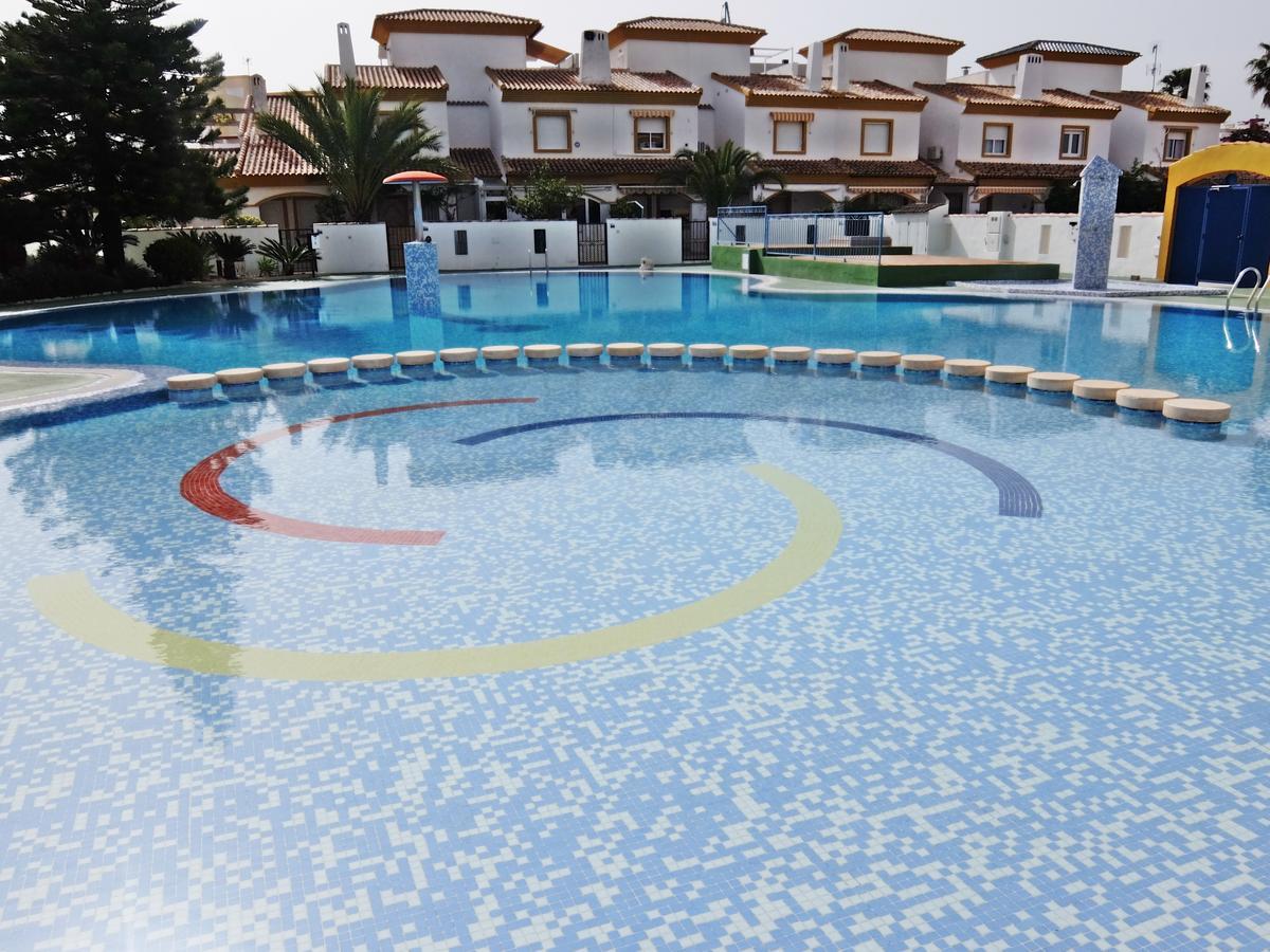 Apartamento Familiar Junto A La Playa De San Fernando - Oliva Extérieur photo